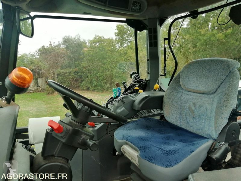 Tracteur agricole New Holland TSA 100