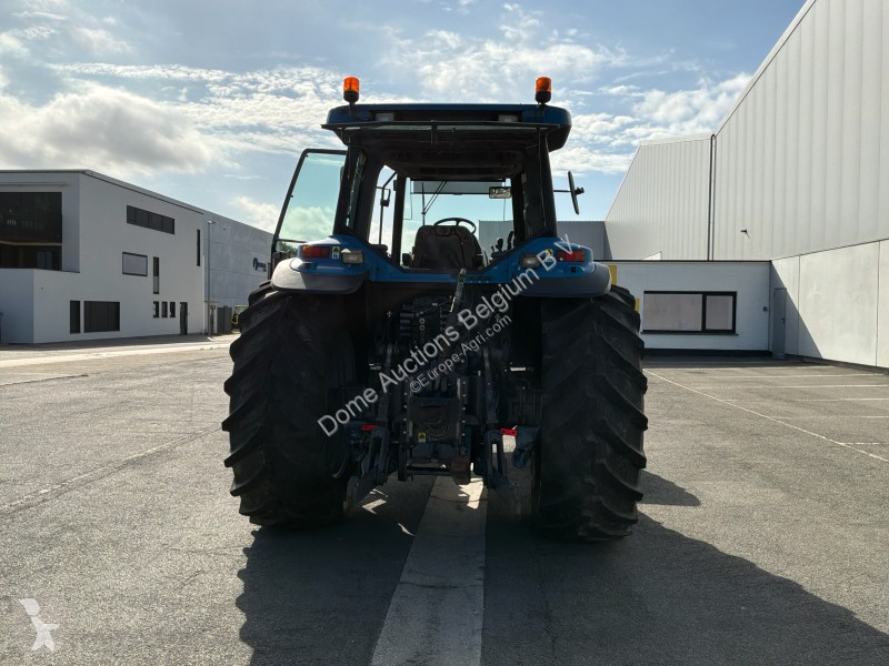 Tracteur agricole Ford 8870 DT