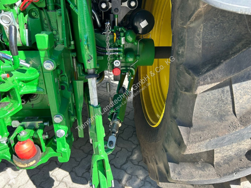 Zemědělský traktor John Deere 6R 185...