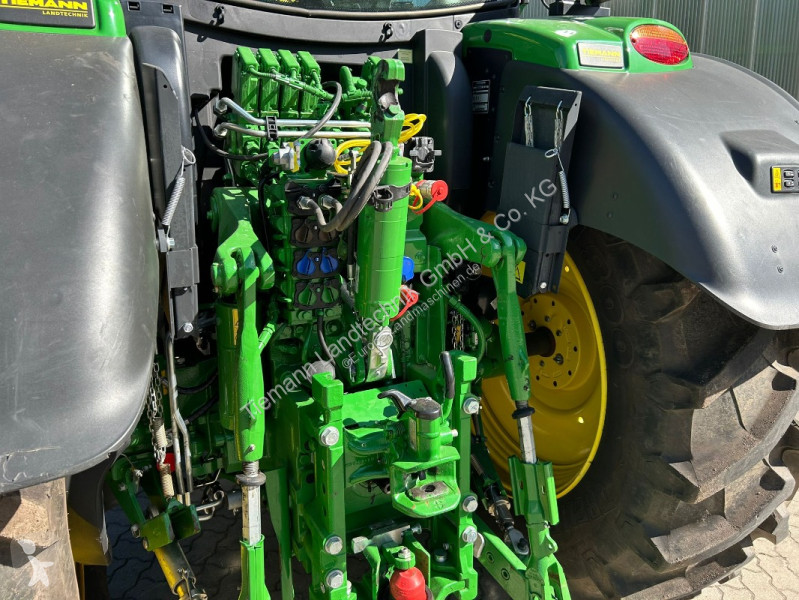 Zemědělský traktor John Deere 6R 185...