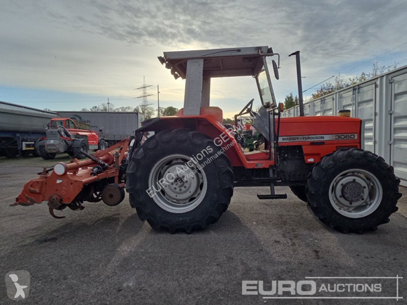 Zemědělský traktor Massey Ferguson 3060