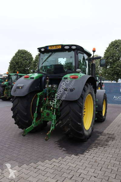 Zemědělský traktor John Deere 6190R