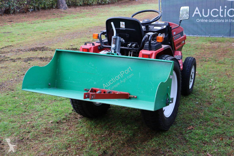 Zemědělský traktor Mitsubishi MT15F