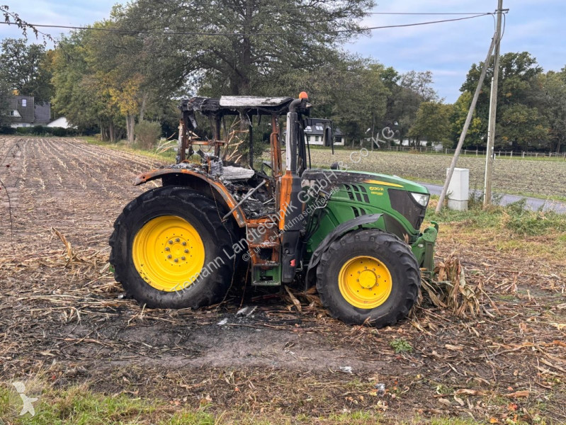 Tractor John Deere 6130R BRANDSCHADEN zur...