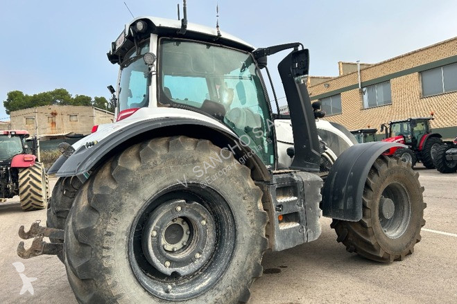 Tractor agrícola Valtra T 254 VERSU