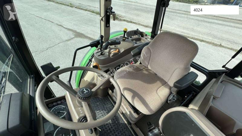Tractor agrícola John Deere 6090MC 4X4