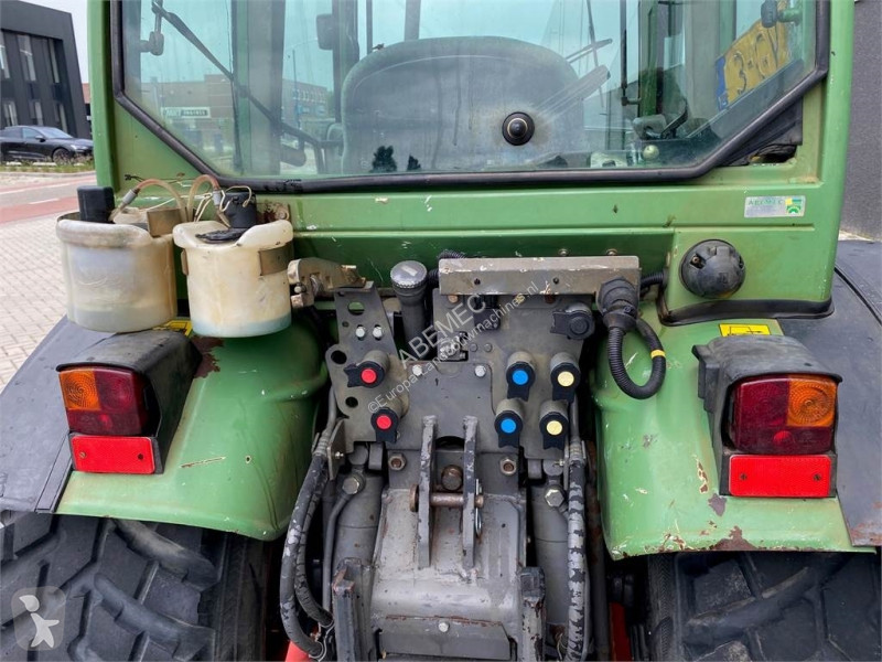 Tracteur agricole Fendt 207 VA