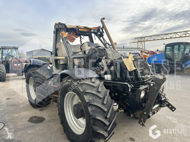 Tracteur agricole JCB 2135 4WS Fastrac