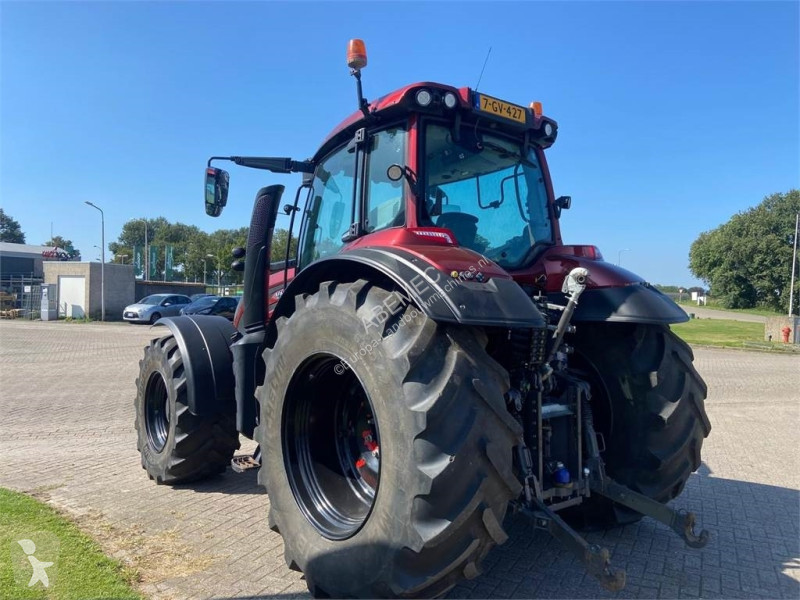 Tractor agrícola Valtra T 254