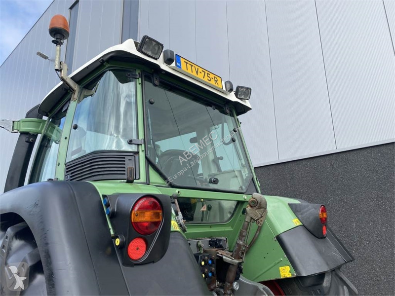 Landbrugstraktor Fendt 409 vario met Stoll FZ...