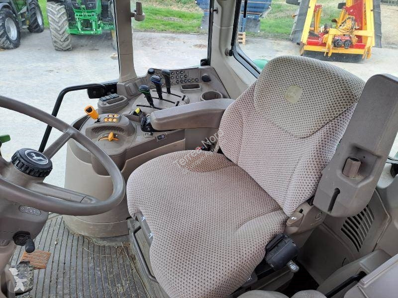 Tractor John Deere 6090M