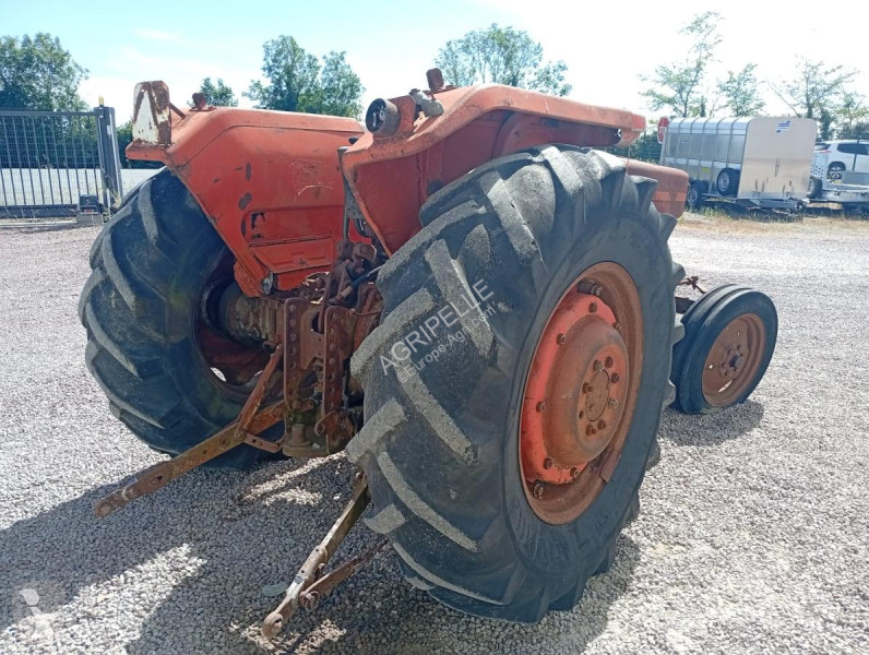 Lantbrukstraktor Massey Ferguson  158