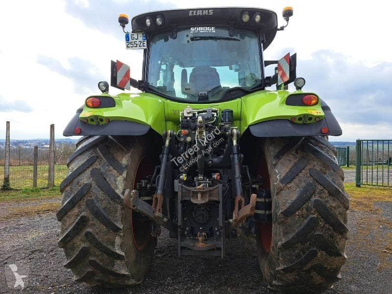 Tracteur agricole Claas AXION 800