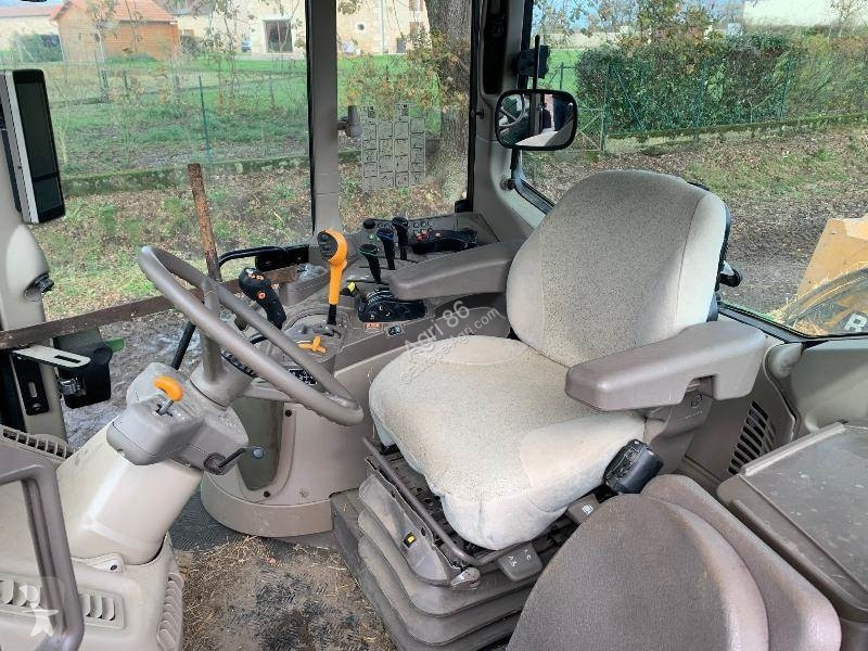 Tractor John Deere 6120M
