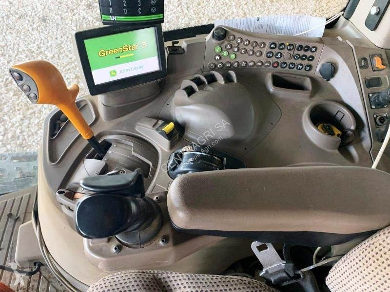 Tracteur agricole John Deere 7230R
