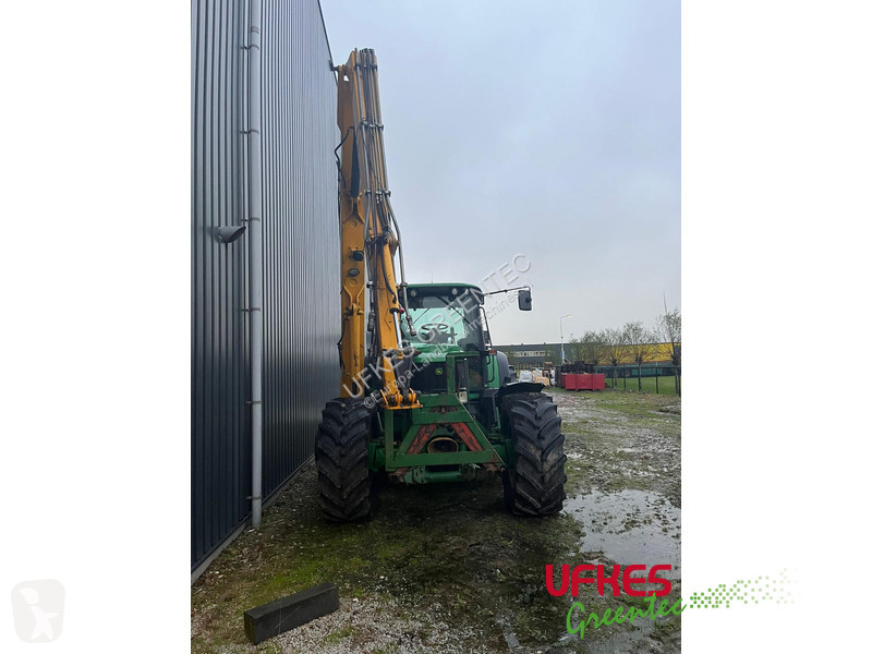 Tractor John Deere 6820 / BOS arm