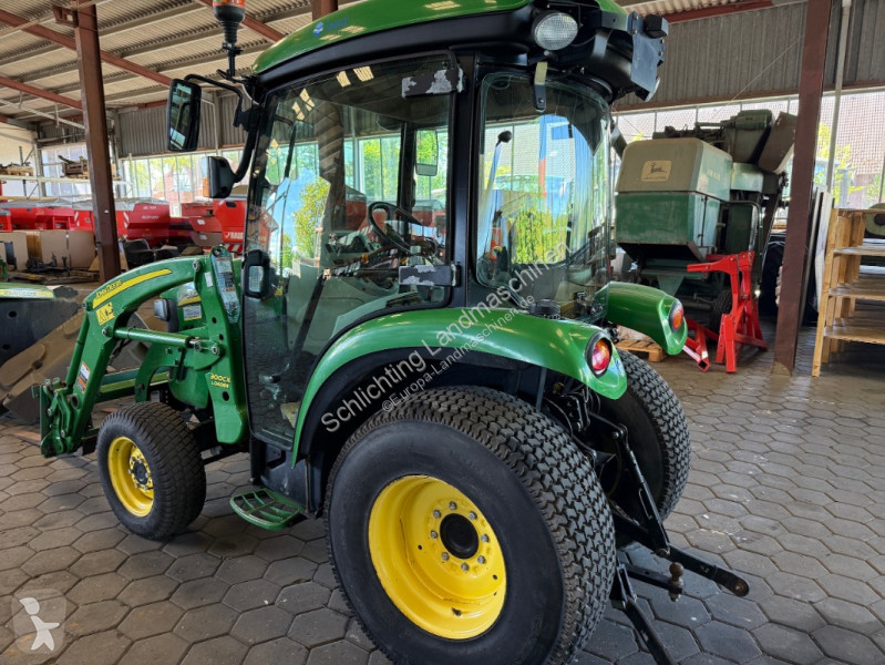 Tractor John Deere  3320
