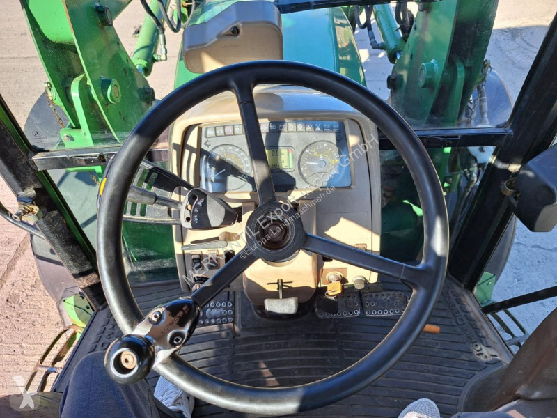 Tractor agrícola John Deere  5720 + FL