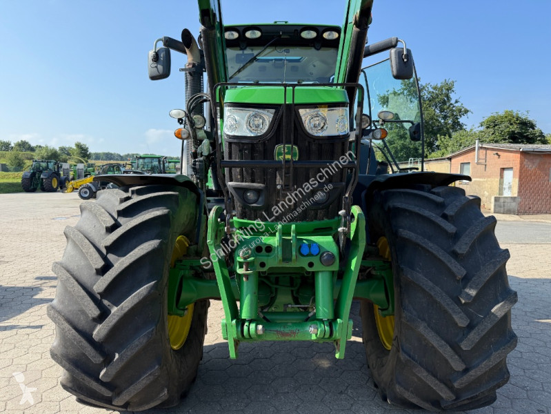 Tractor agrícola John Deere 6210R