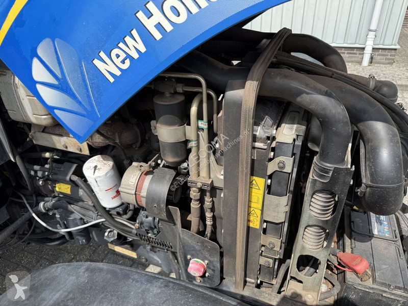 Tracteur agricole New Holland T5040 CAB + GPS
