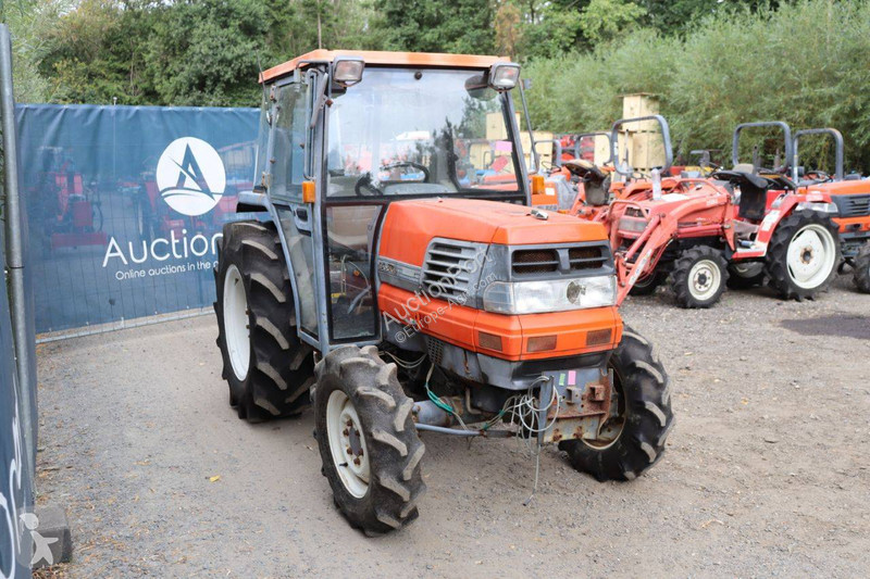 Tractor Kubota GL300