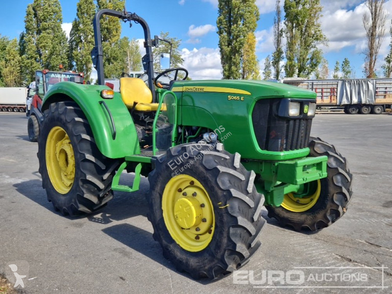 Tracteur agricole  5065E