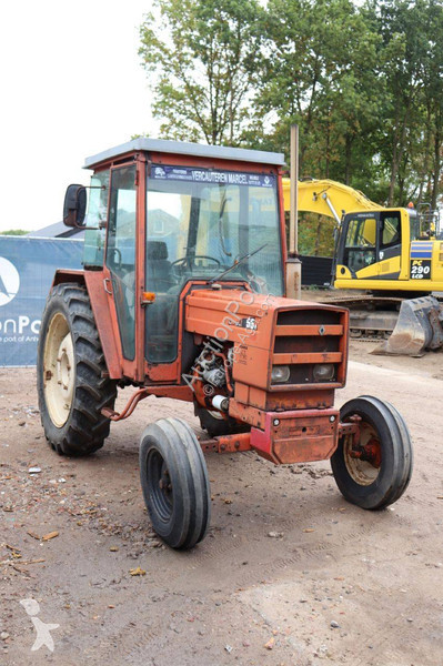 Tractor Renault 51
