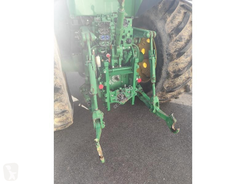 Tractor agrícola John Deere 7215R