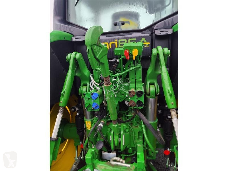 Tracteur agricole John Deere 6155M