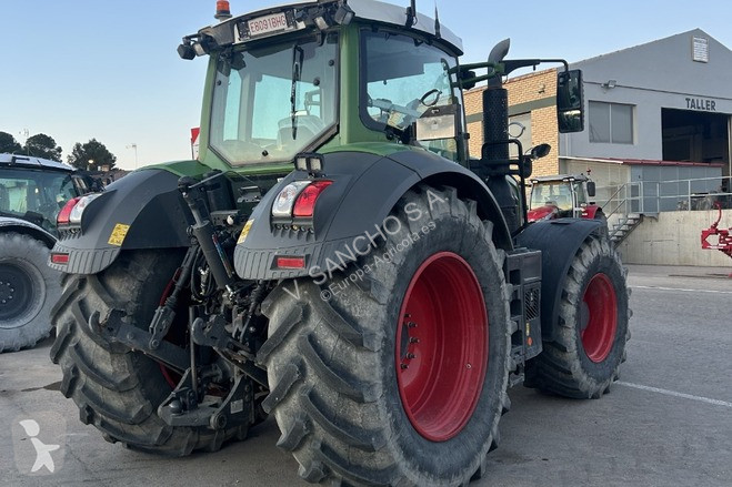 Landbrugstraktor Fendt 824 PROFI PLUS