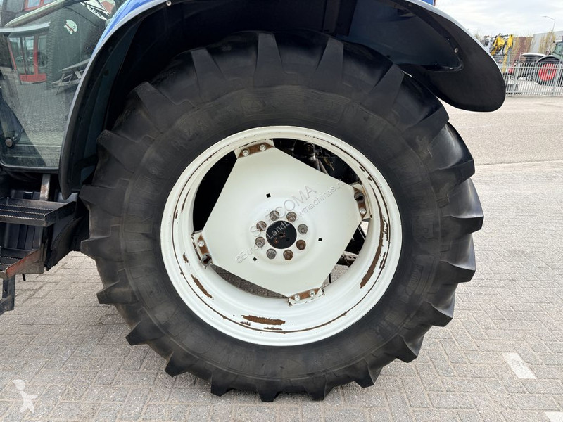 Landbrugstraktor New Holland TS90 4WD