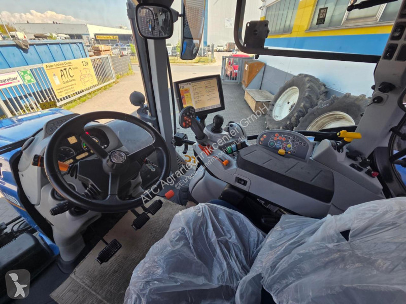 Lantbrukstraktor New Holland  T 6.145 AC STAGE V