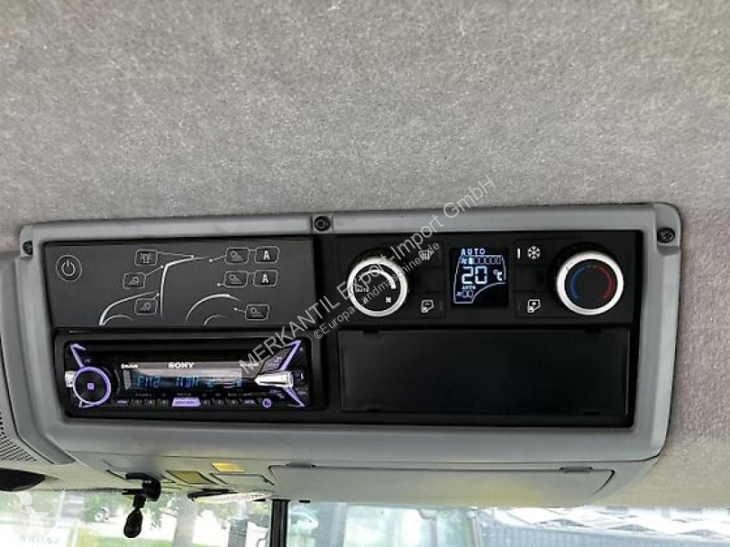 Lantbrukstraktor Valtra T174 Versu