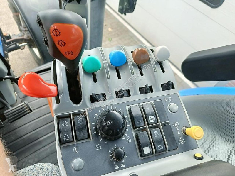 Landbrugstraktor New Holland  T8050 Supersteer...