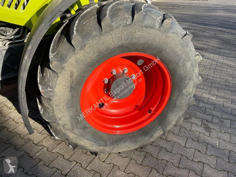 Lantbrukstraktor Claas  Arion 610