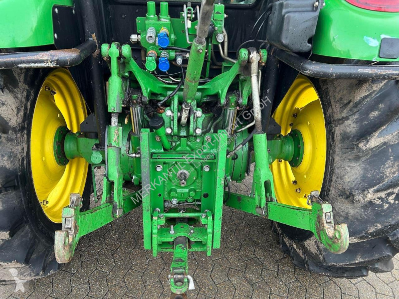 Lantbrukstraktor John Deere 5100M