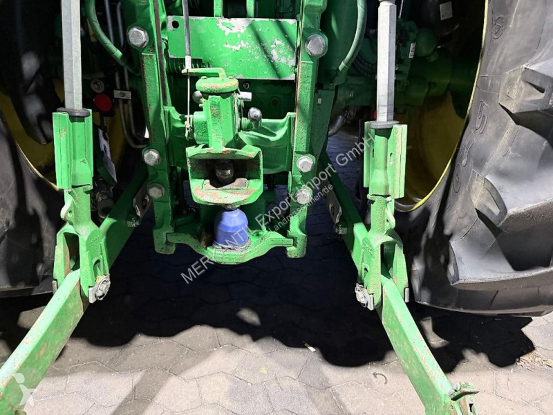 Lantbrukstraktor John Deere 6130R