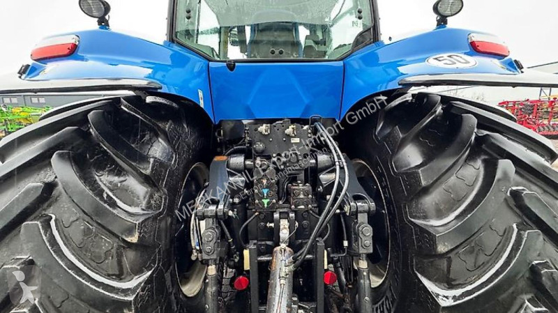 New Holland  T8.360  2750h tractor