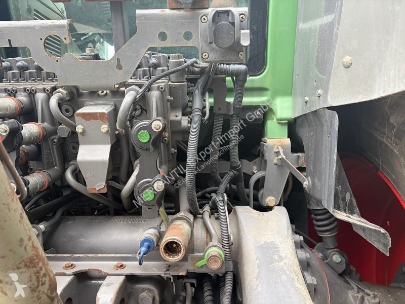 Lantbrukstraktor Fendt  828 Vario