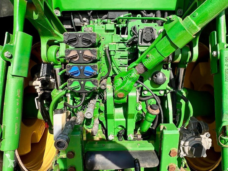 Lantbrukstraktor John Deere 7310R - E23
