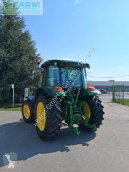 Lantbrukstraktor John Deere 6110M