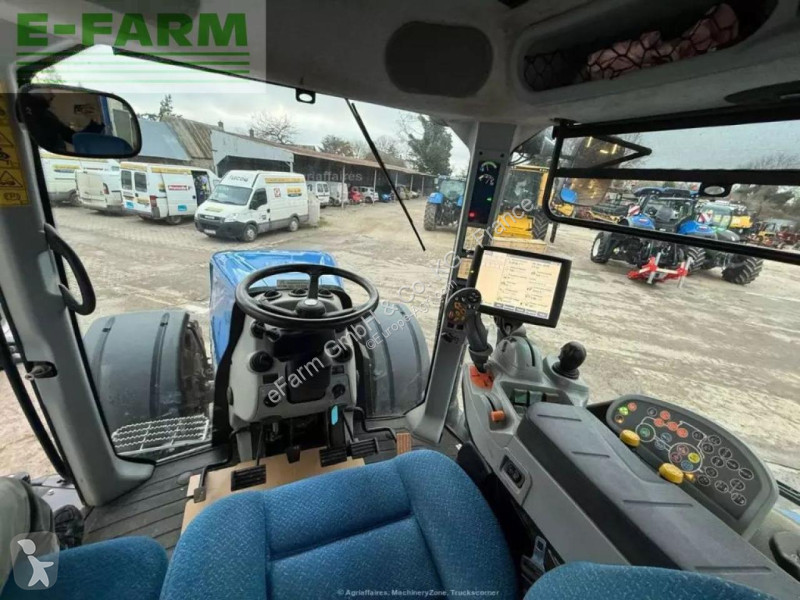 Landbrugstraktor New Holland  t8.300 ac