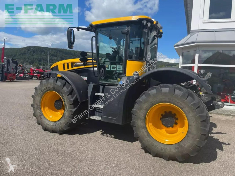 Lantbrukstraktor JCB  fastrac 4220