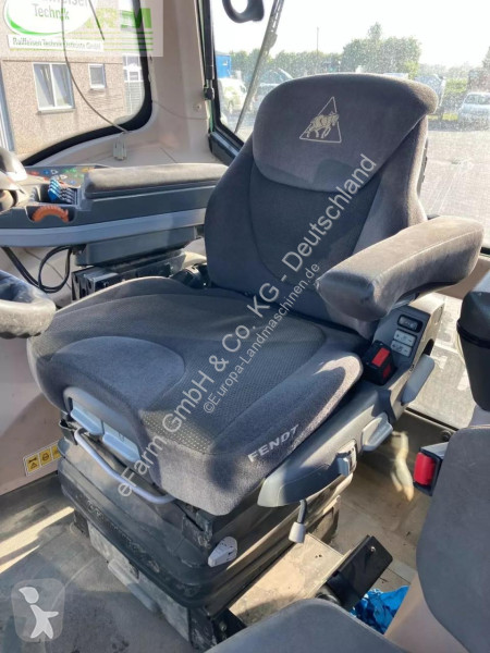 Landbrugstraktor Fendt  828 vario scr