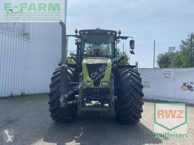 Landbrugstraktor Claas  xerion 3300 trac vc
