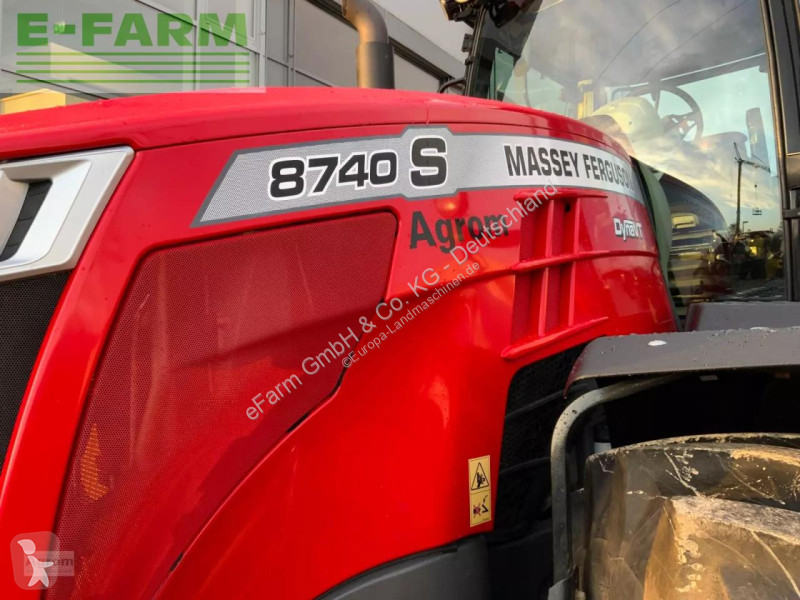 Lantbrukstraktor Massey Ferguson  8740 s dyna...