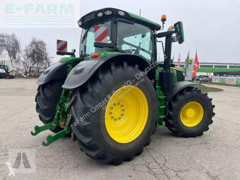 Landbrugstraktor John Deere  6r215