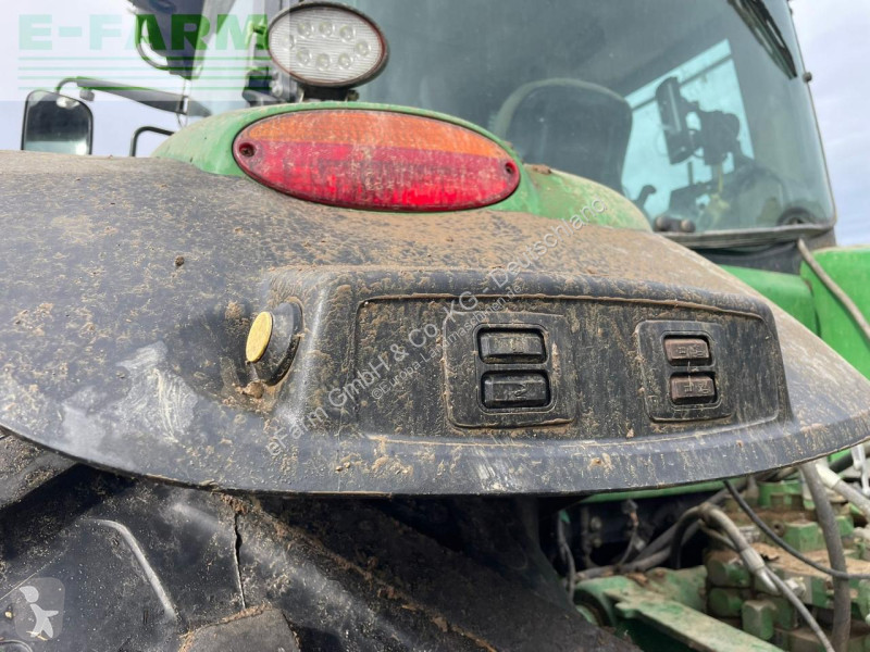 Lantbrukstraktor John Deere 7215R