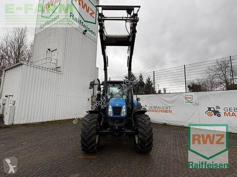 Landbrugstraktor New Holland  t6020
