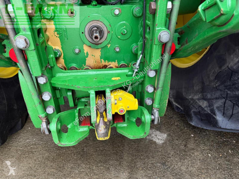 Lantbrukstraktor John Deere 7230R